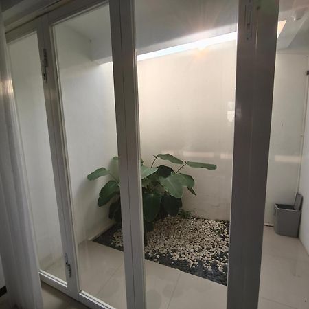 Villa Royal Arois Syariah Dekat Jatim Park 3 Tlekung Exterior foto
